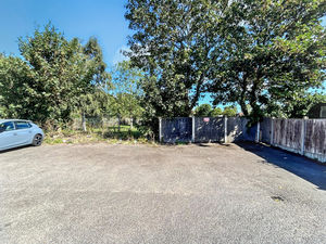 Photo 12- click for photo gallery